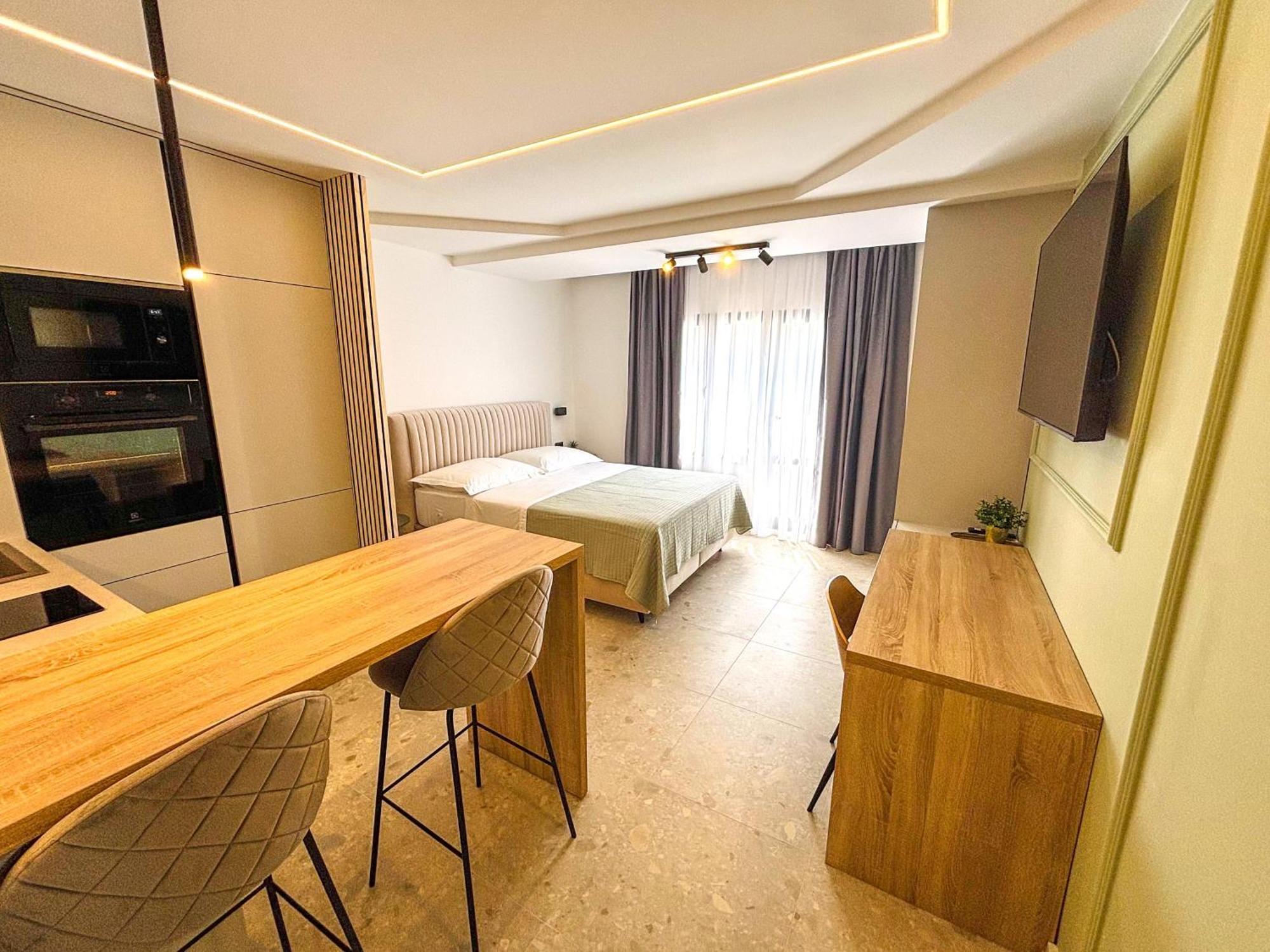 Marthinis Luxury Suites Split Bagian luar foto