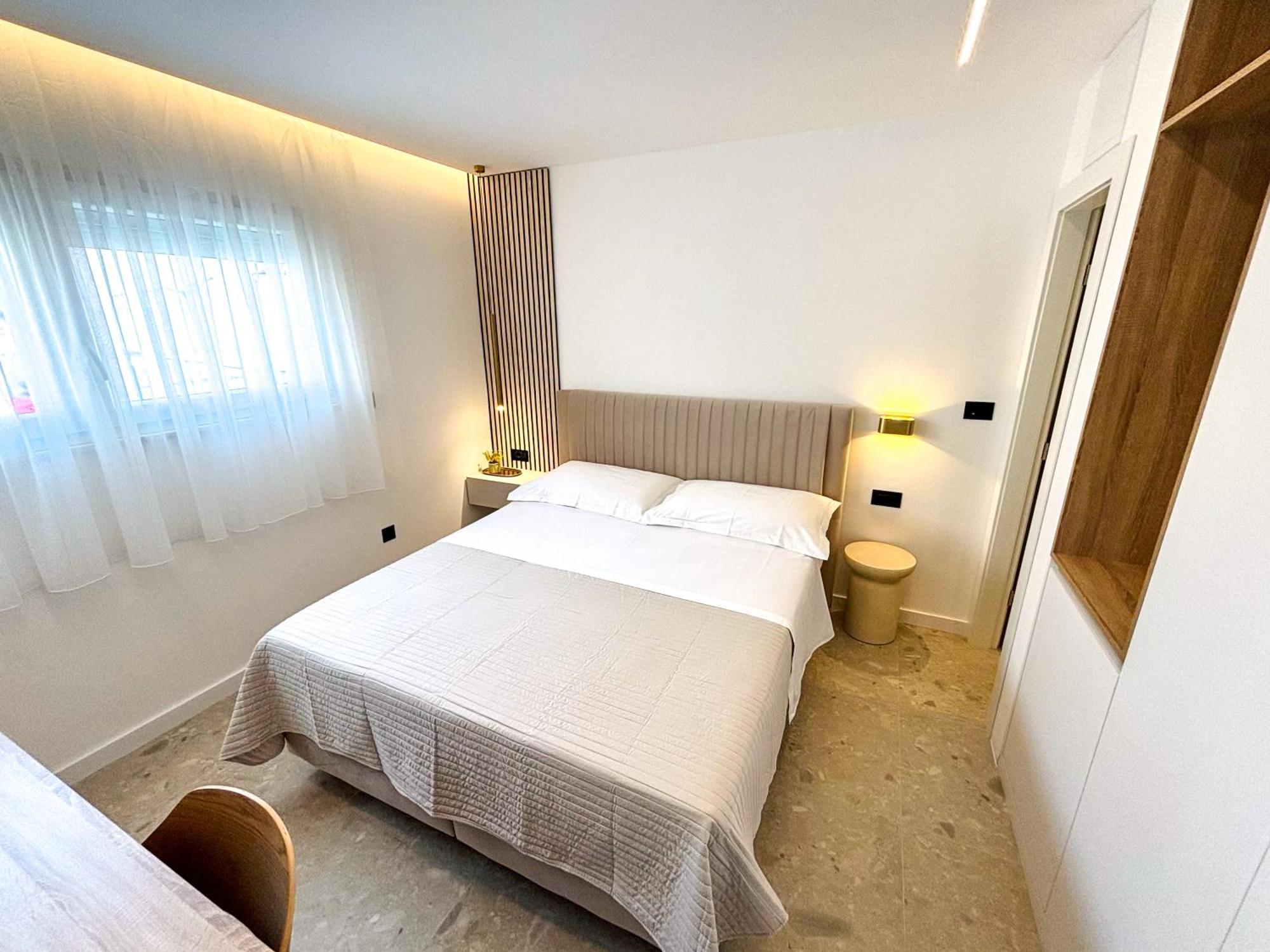 Marthinis Luxury Suites Split Bagian luar foto
